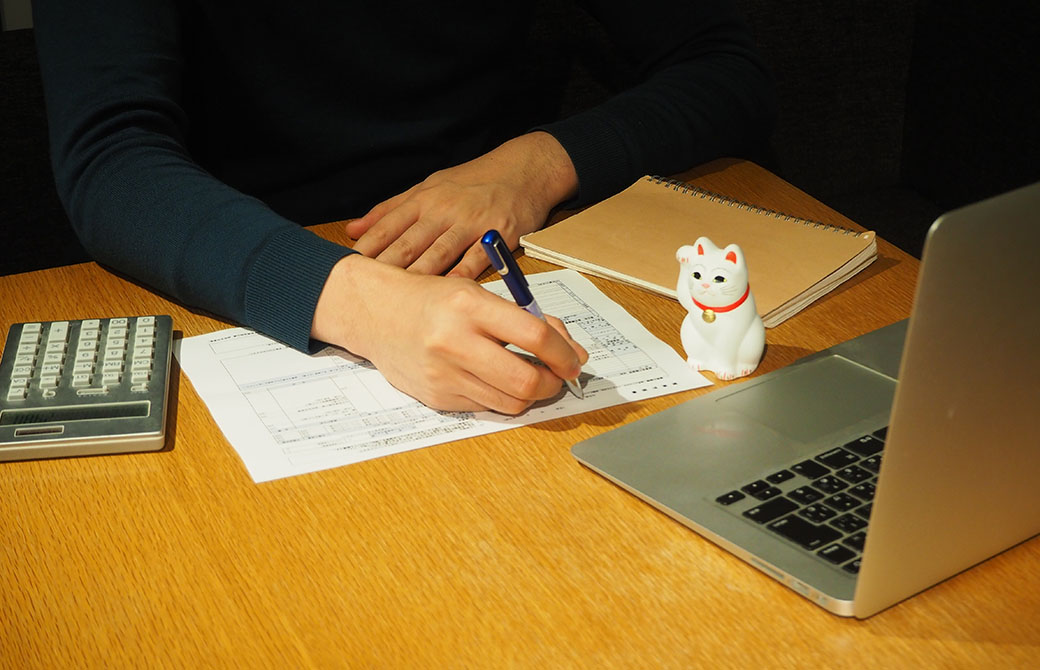 夢を実現するためのアプローチ方法を考えながら事業計画書を作成