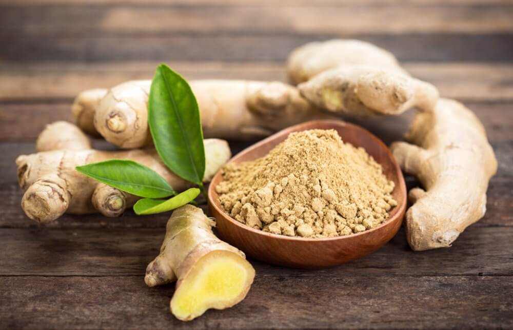 ショウガとジンジャーパウダー