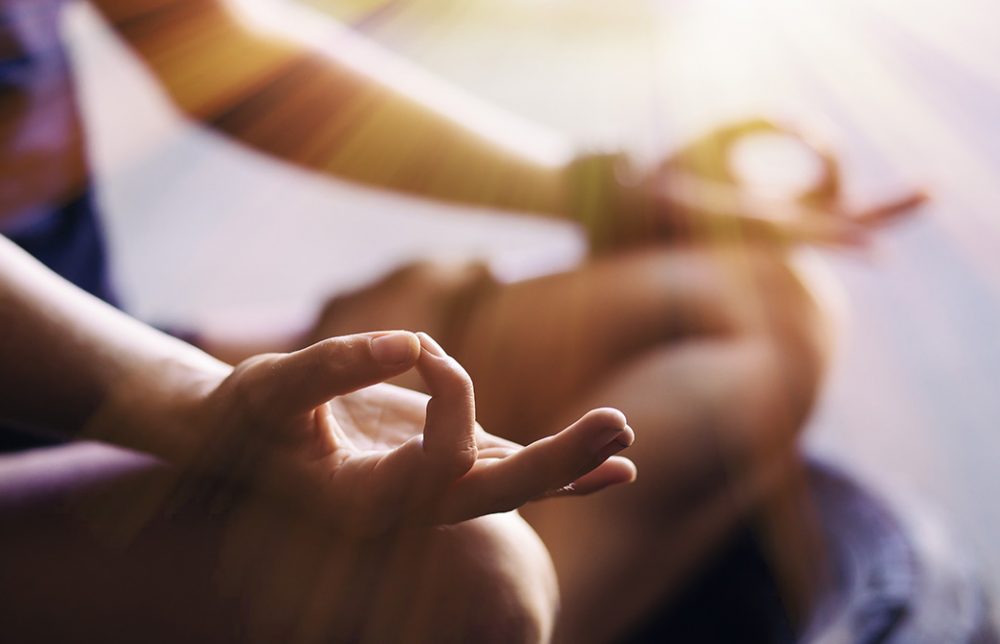 「ムドラーの活用で、手軽に頭の切り替え、いかがですか？」