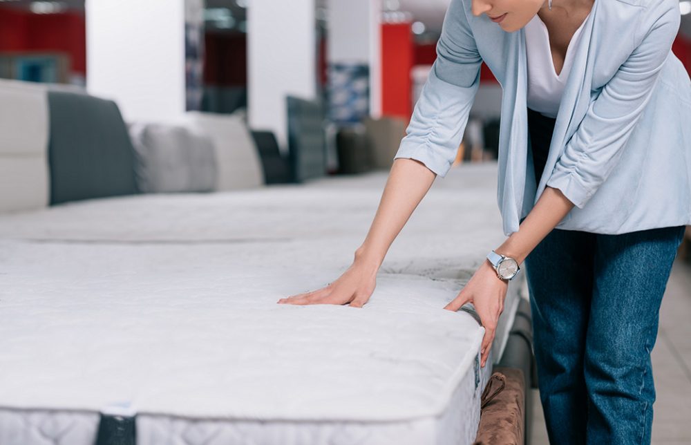 腰痛をヨガで『治す』前に!IKEAのマットレスがヤバイ?