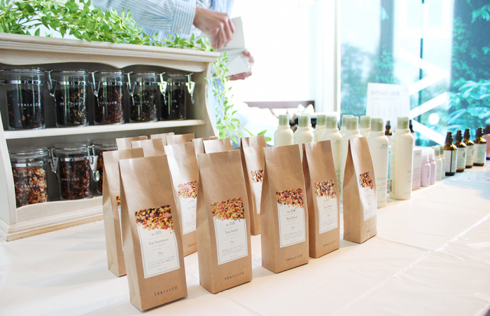 陳列されたAVEDAの商品