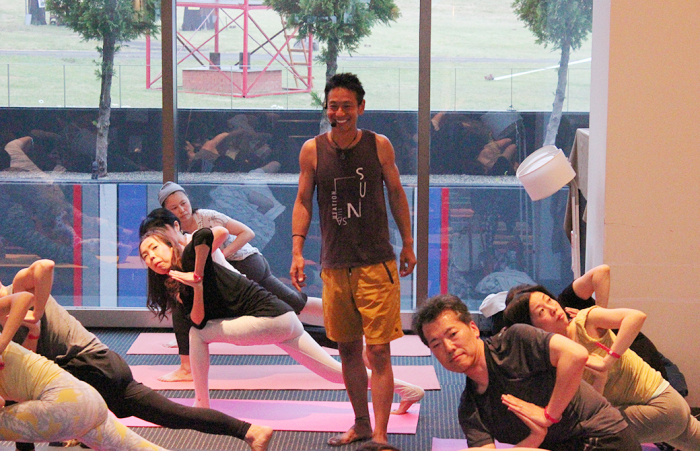 浅野佑介先生による「インナーシェイプヨガ」