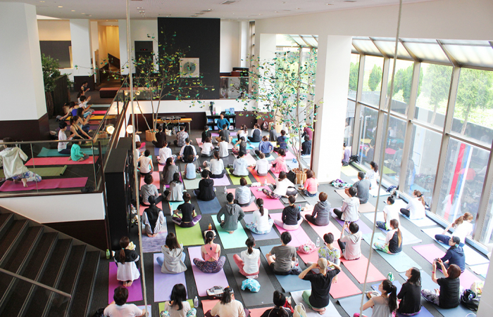 更科有哉先生による「Morning Sun Saltation」