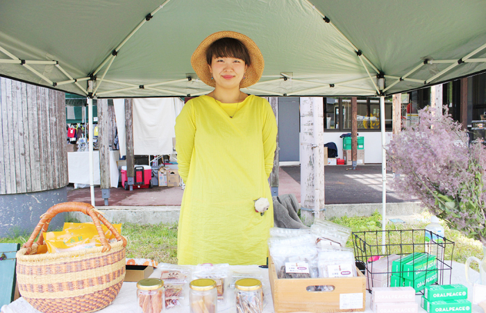 One 豆 cafeの店員