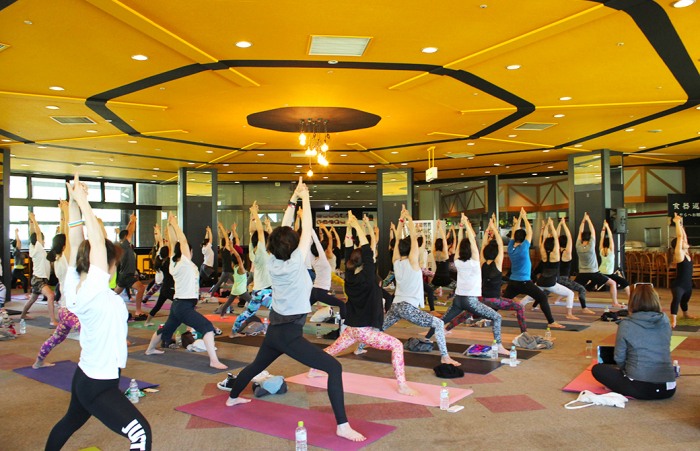 Christie先生「FLIP YOUR PERSPECTIVE」