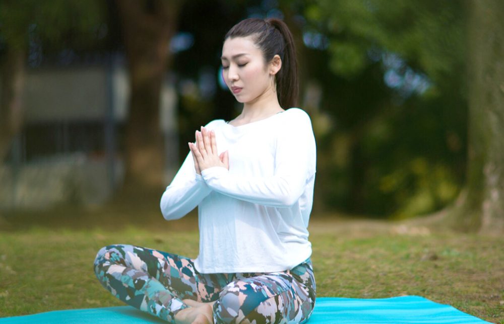 南舞さんのヨガ写真