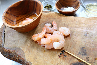 エビの背わたを取り除く