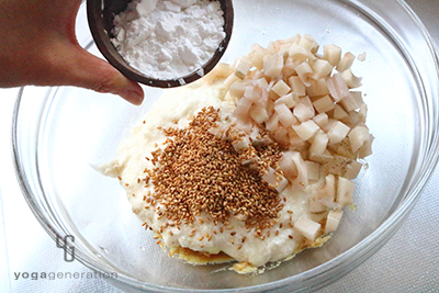 材料を混ぜ合わせる