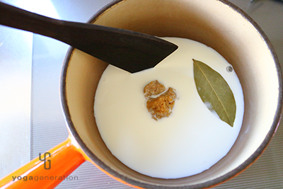 牛乳をあたためる