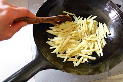 フライパンで炒める