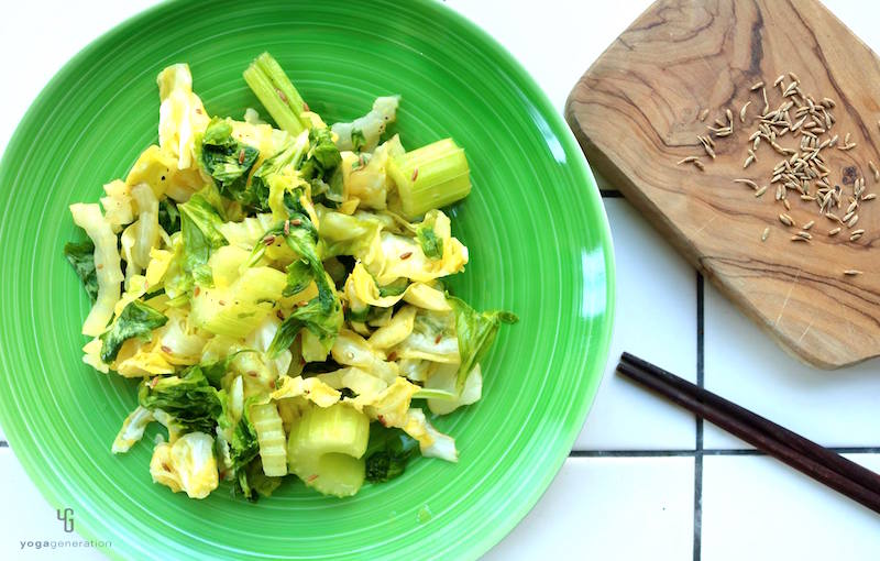 キャベツとセロリのピクルス