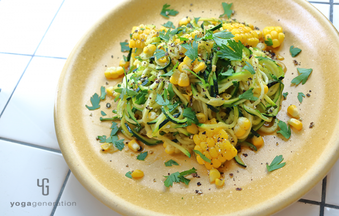 ズッキーニ・ヌードルのバター醤油炒め