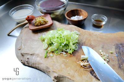 素材をカットして下準備する