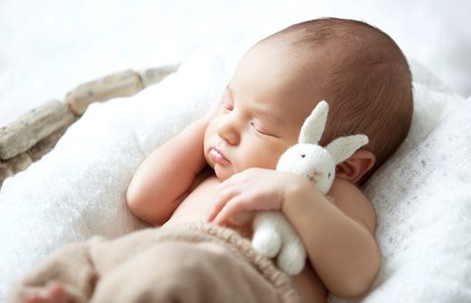 マタニティヨガの先生が不足！資格取得で人気クラスが作れる！