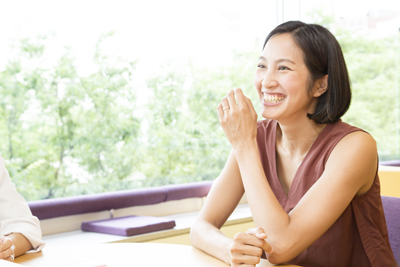 笑顔のサントーシマ香先生