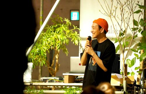 Dharana to Tokyo / ダラナ・トゥ・トウキョウでMCを務める野村賢吾先生