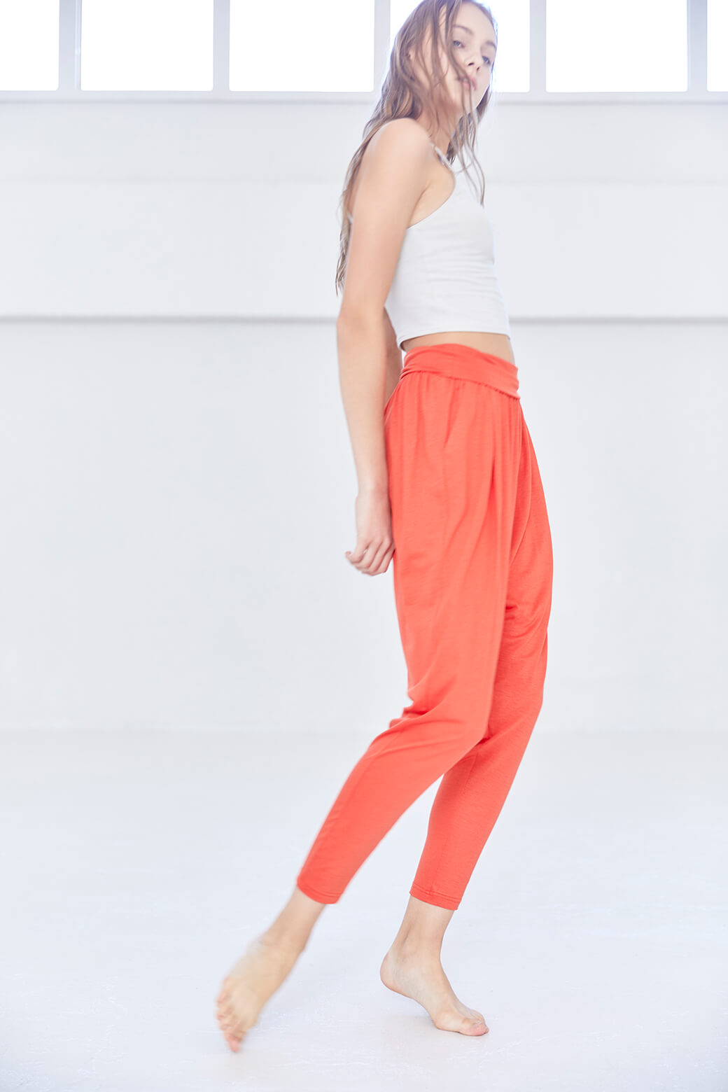 Julier | ジュリエ コットンベア天竺ショートトップス リネン天竺ハイウエストギャザーパンツ