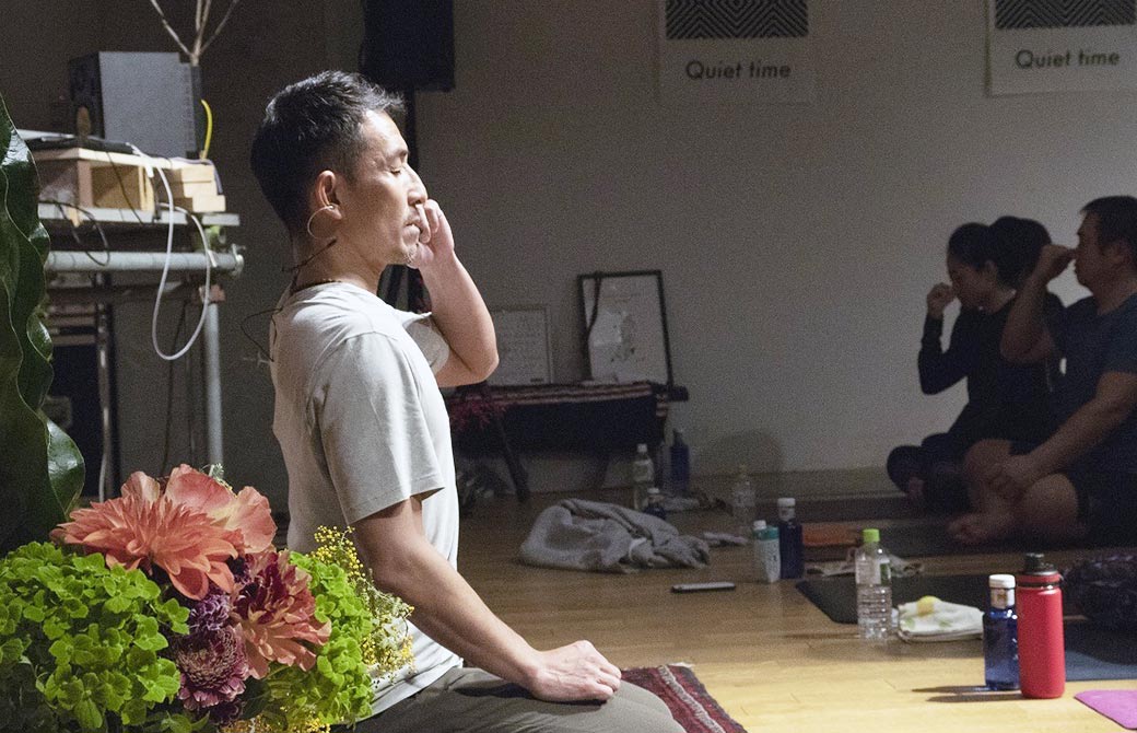 山本俊朗先生が呼吸を誘導してる横顔