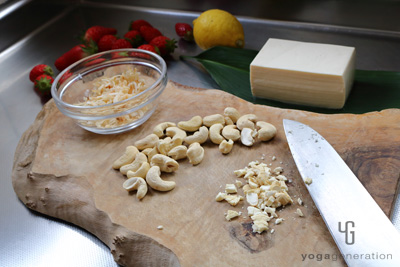 カシューナッツの下ごしらえ