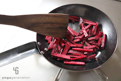 ビーツを炒める