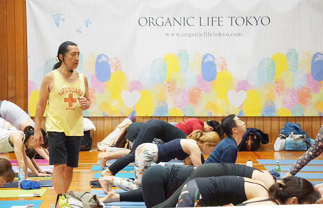 体育館で開催されたケンハラクマ先生のクラス風景