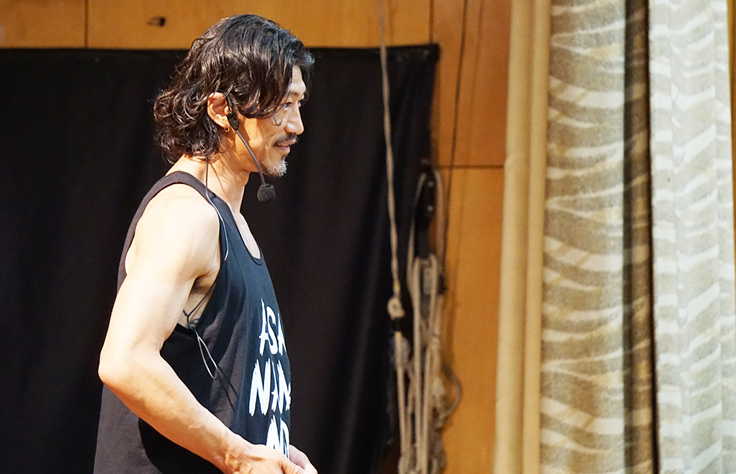 表情に優しさがにじみ出ている柳本和也先生。