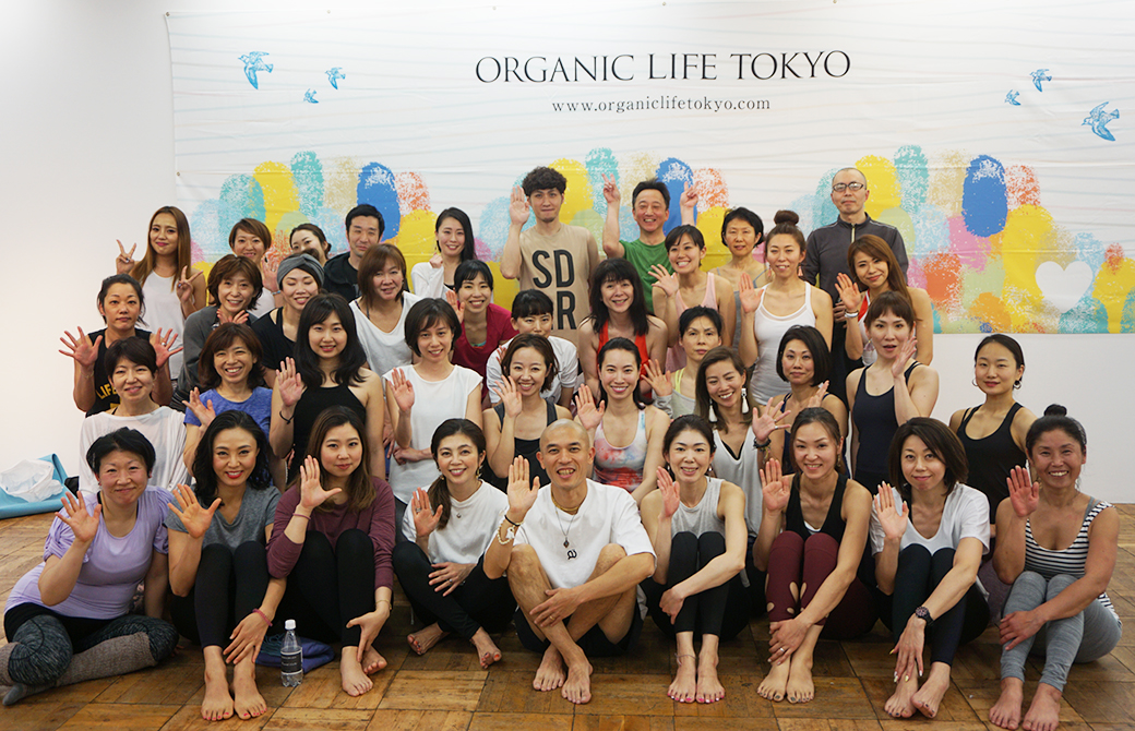 佐藤ゴウ先生と参加者のみなさんの集合写真