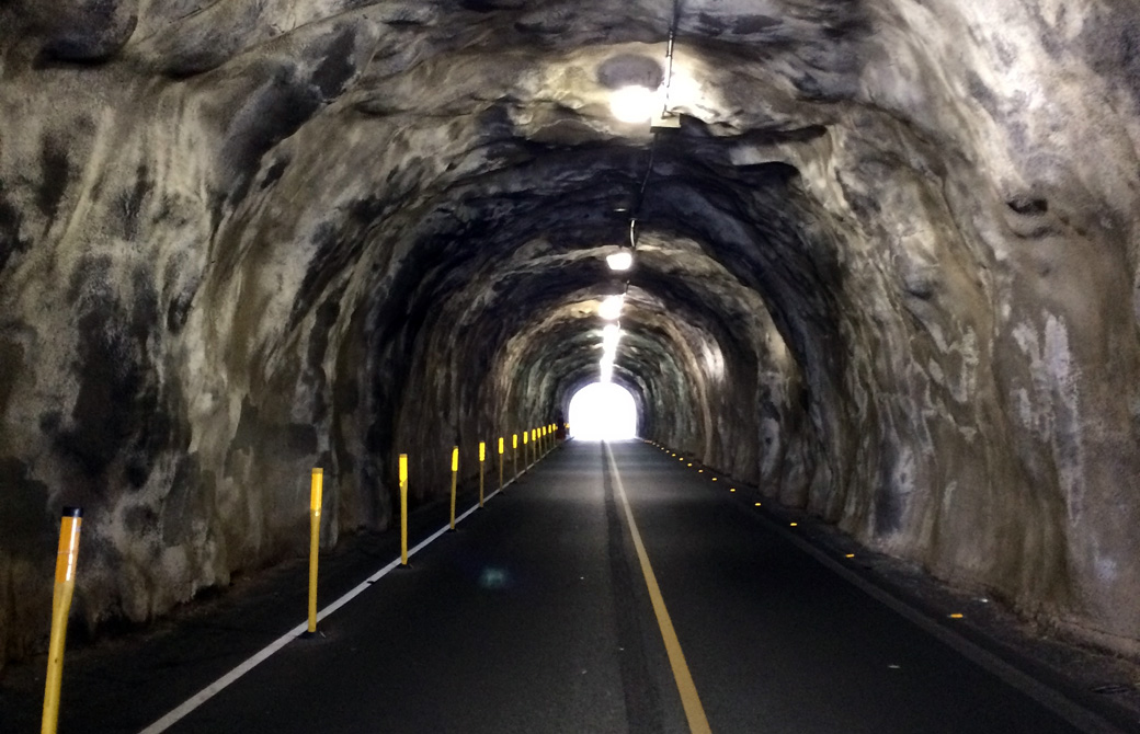 Mahokoのブログ 出口にかすかな光が見えるトンネル