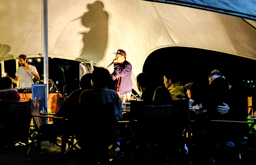 ヒューマンビートボックス演奏者のアフラさんによるライブ