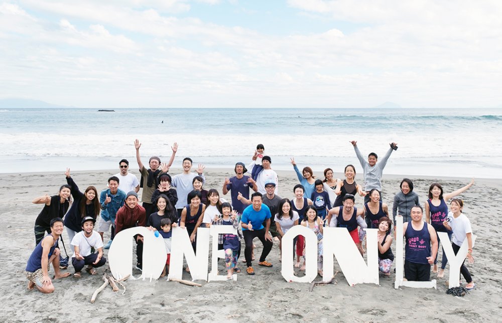 2018年に伊豆で開催されたヨガイベントoneandonlyの集合写真