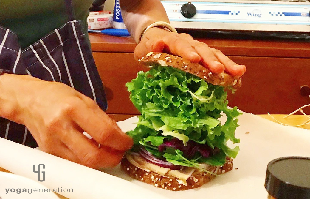 ゆるベジ：レタスたっぷり葉っぱワサワササンド