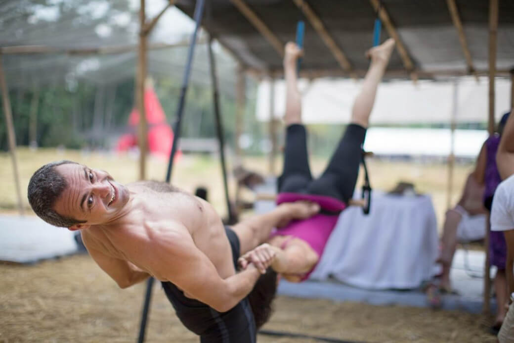 ホセ先生がアジャストをしているところ