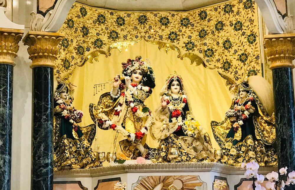 愛の神様クリシュナ神と恋人ラーダ