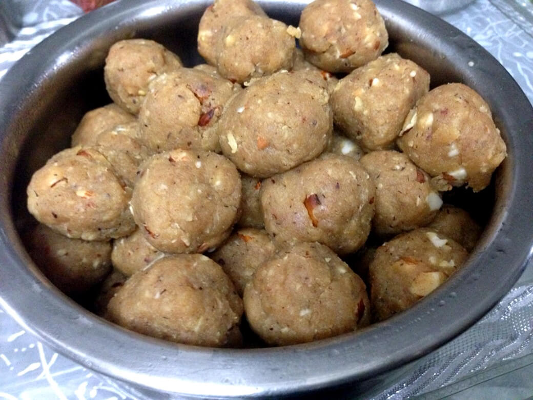 伝統的なインドのスイーツ