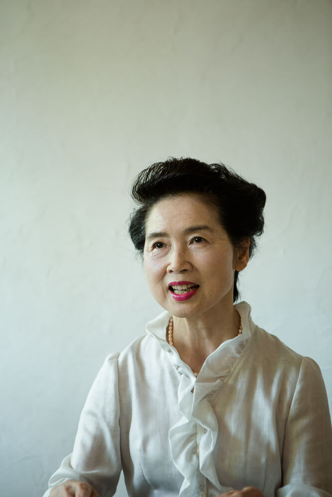 筆者のヨガの師匠である友永淳子先生