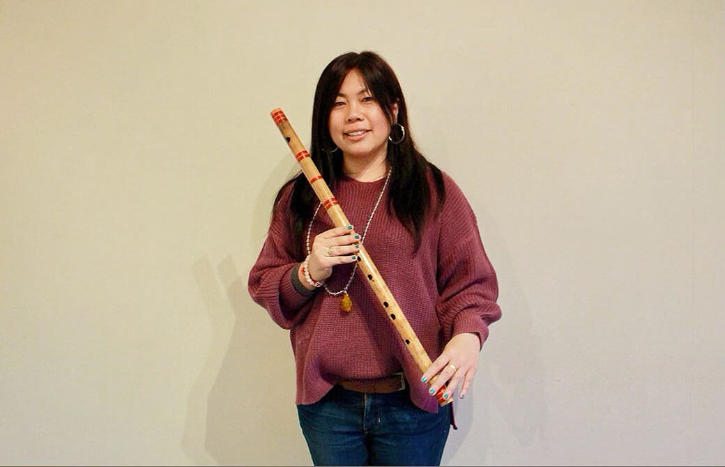 永井由香さんと愛用のバンスリー