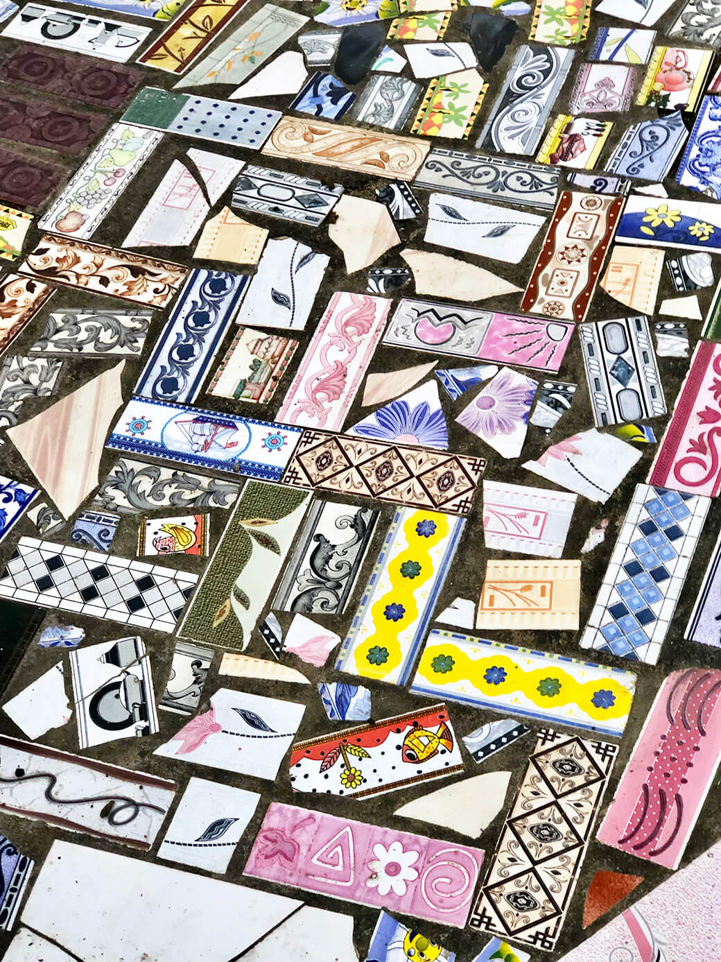 インドならではの素敵な柄の地面