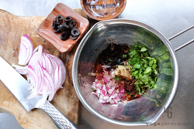 ボウルで材料をあわせる