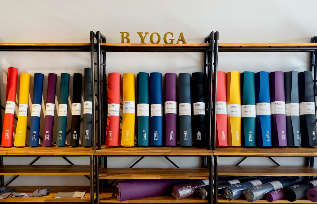 棚に並ぶBマットのサンプル