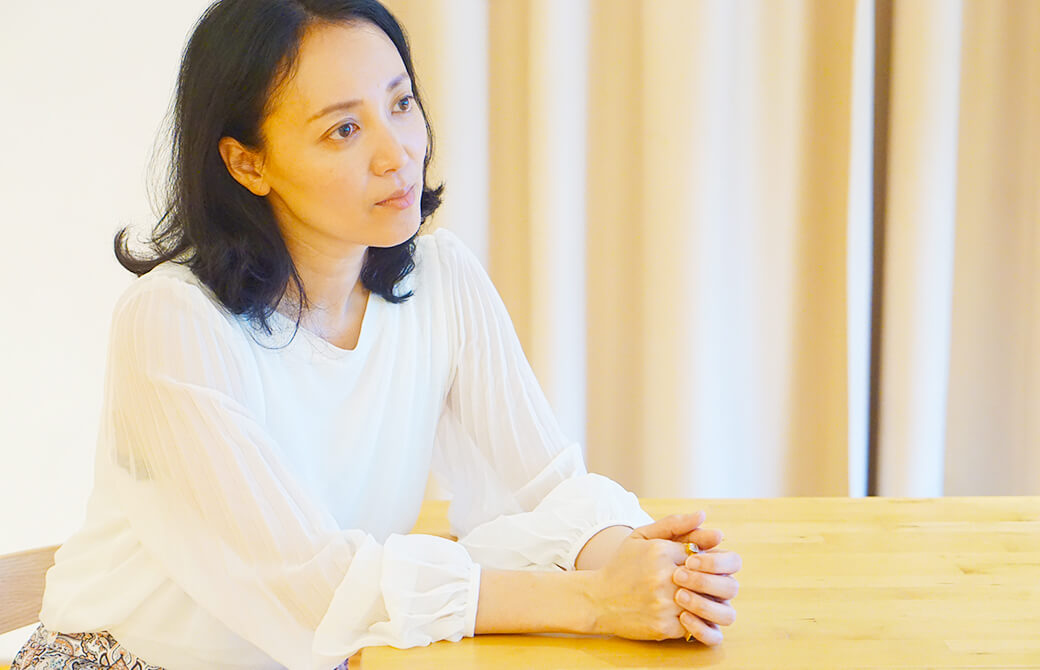 有田先生のお話に聞き入る真理先生