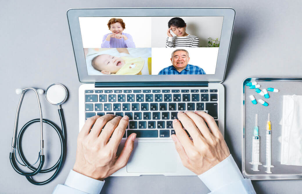 オンラインで診療をしている様子