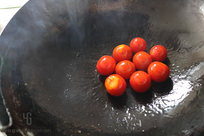 トマトに火を通す