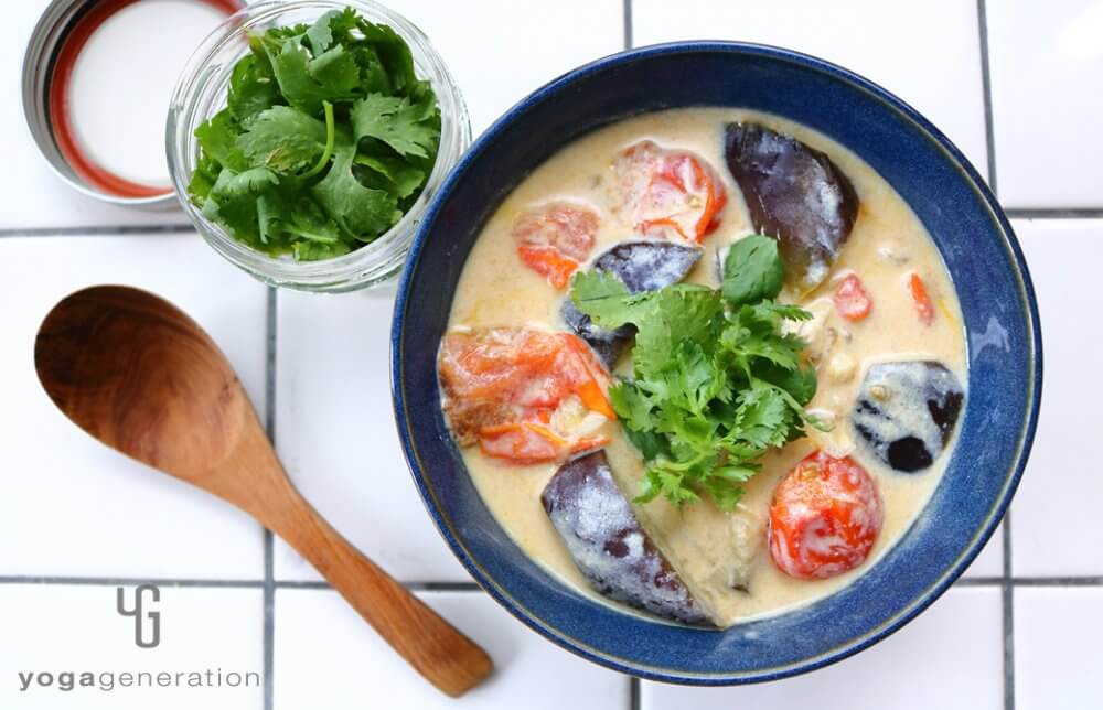 夏野菜のスパイシー豆乳汁