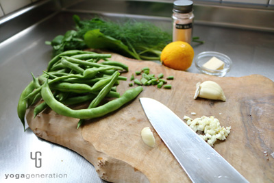 インゲンの下ごしらえ