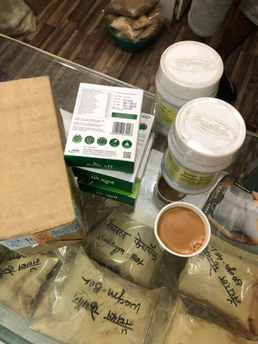 インドの薬局にて