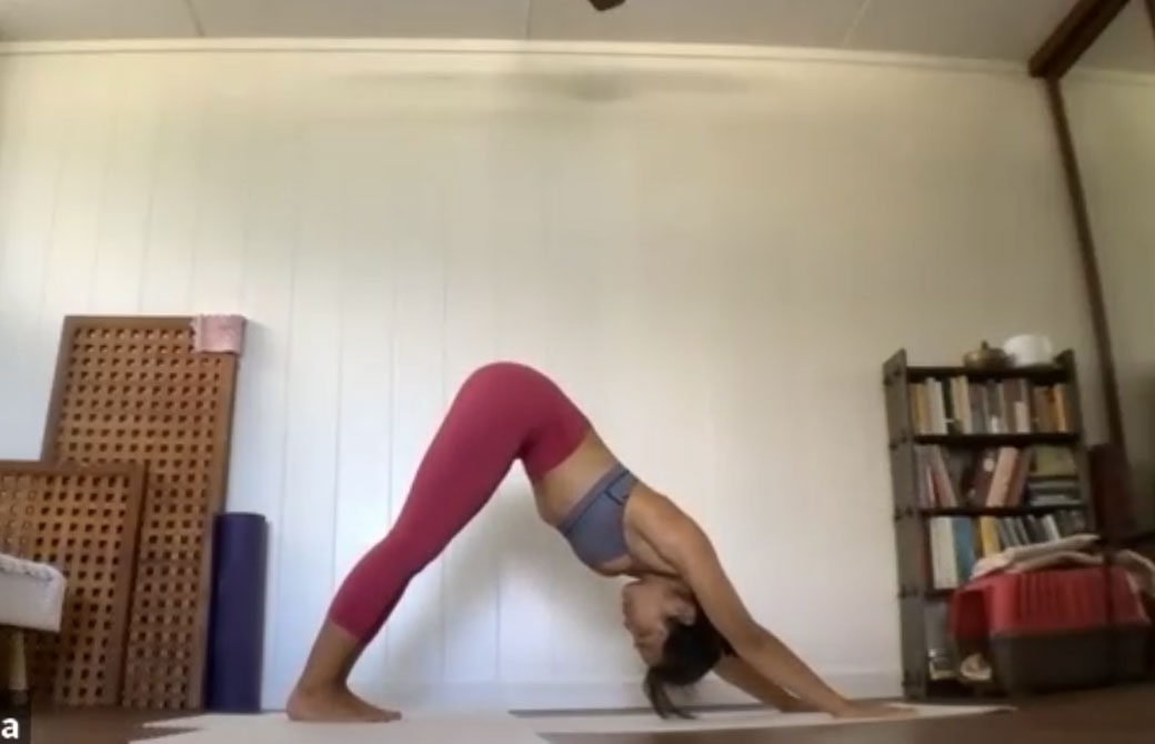 マイソールクラスのヨーコ先生