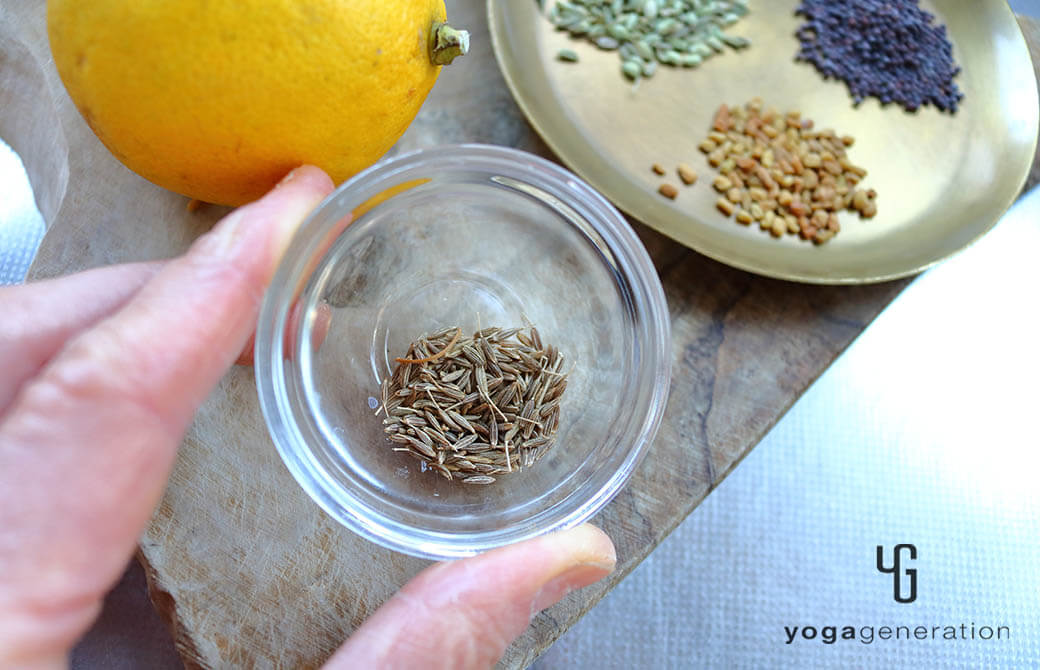 【応用編】北インド風の大根と紫キャベツのピクルス