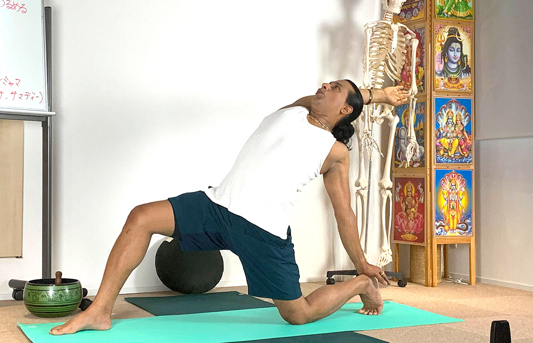 グルジのヨガクラスの様子