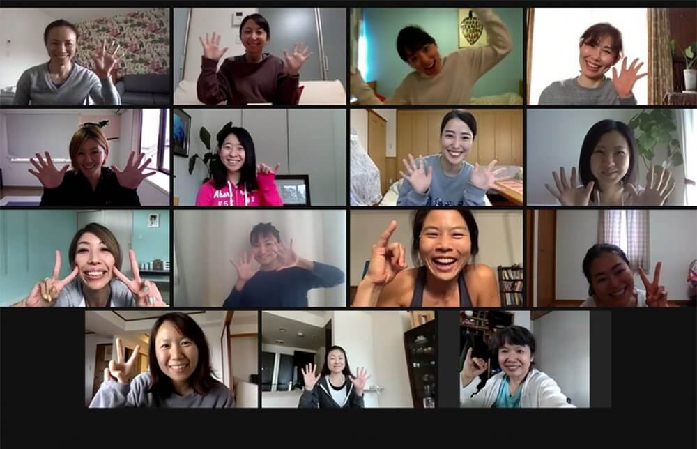 ヨーコ・フジワラRYT200初日の集合写真