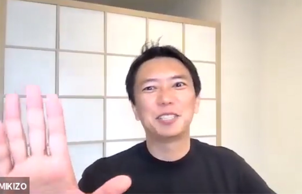 「それ以上言わないで」と発するMIKIZO